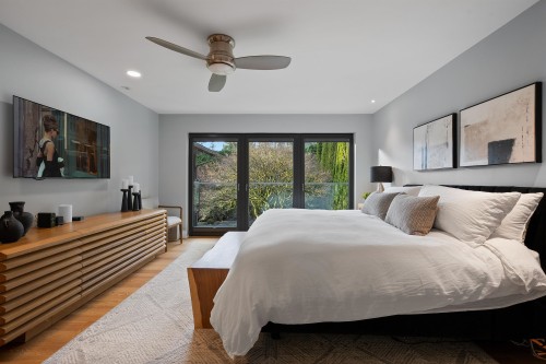 5361 Brookside Avenue, West Vancouver, BC 