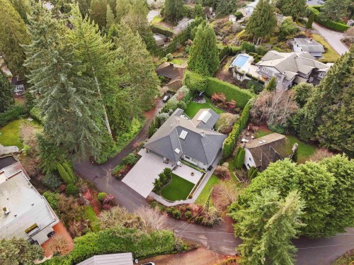 5361 Brookside Avenue, West Vancouver, BC 