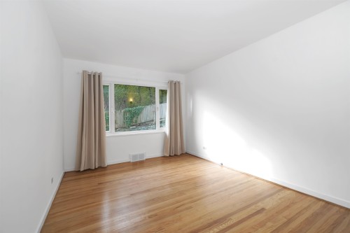 875 Esquimalt Avenue, West Vancouver, BC 