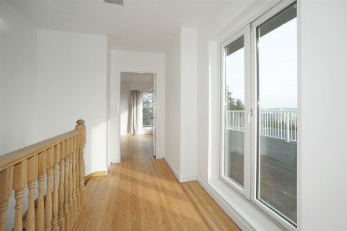 875 Esquimalt Avenue, West Vancouver, BC 