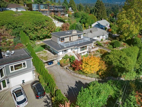 875 Esquimalt Avenue, West Vancouver, BC 