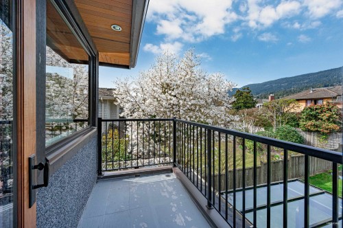 2227 Haywood Avenue, West Vancouver, BC 