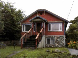 441 Fader Street  New Westminster, BC V3L 3T2