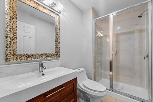 271 Montroyal Boulevard, North Vancouver, BC 