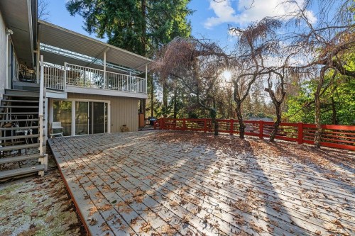 271 Montroyal Boulevard, North Vancouver, BC 