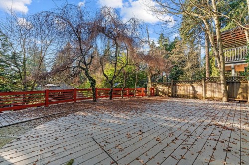 271 Montroyal Boulevard, North Vancouver, BC 