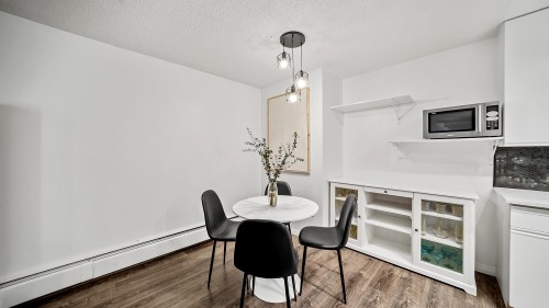 214-5340 Hastings Street, Burnaby, BC 