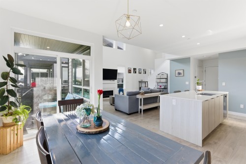 2478A Wren Drive, Delta, BC 