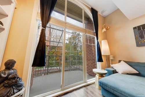 403-3250 St Johns Street  Port Moody, BC V3H 0B1