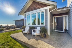 6355 Baillie Road  Sechelt, BC V7Z 0V2