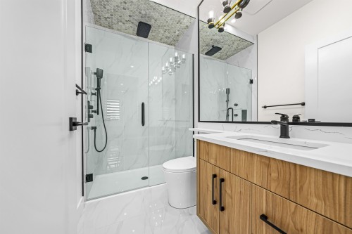 7633 Rosewood Street, Burnaby, BC 