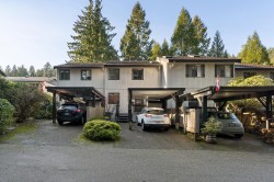 2060 Deep Cove Crescent  North Vancouver, BC V7G 1T2