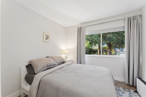 2060 Deep Cove Crescent, North Vancouver, BC 