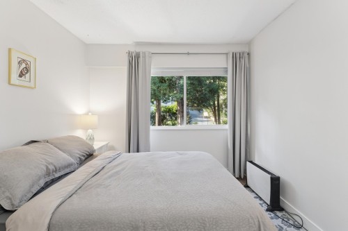 2060 Deep Cove Crescent, North Vancouver, BC 