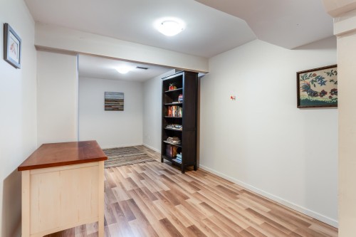 2060 Deep Cove Crescent, North Vancouver, BC 