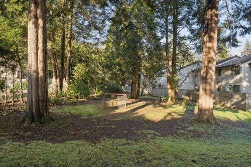 2060 Deep Cove Crescent, North Vancouver, BC 