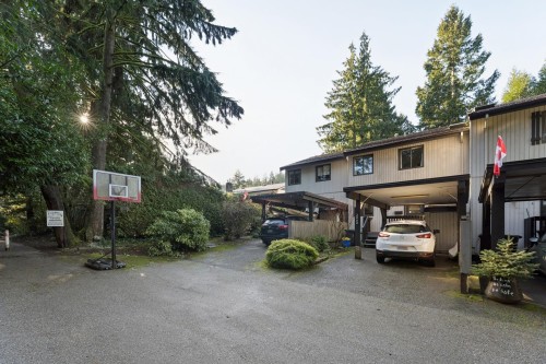 2060 Deep Cove Crescent, North Vancouver, BC 