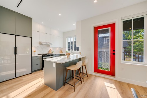 6709 Fleming Street, Vancouver, BC 