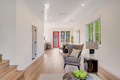 6709 Fleming Street, Vancouver, BC 