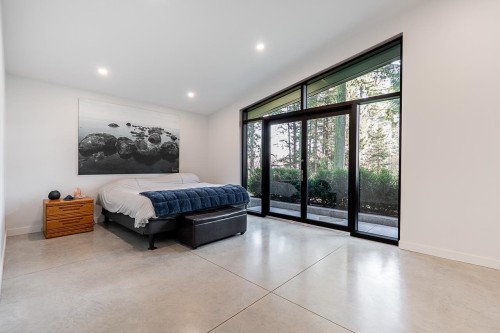 2409 Windridge Drive, North Vancouver, BC 