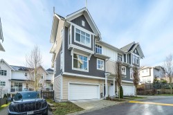 1001-11295 Pazarena Place  Maple Ridge, BC V2X 4K9