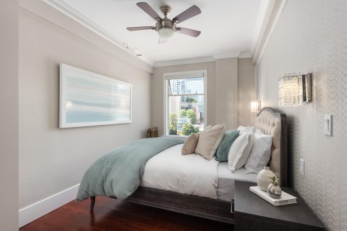 55-777 Burrard Street, Vancouver, BC 