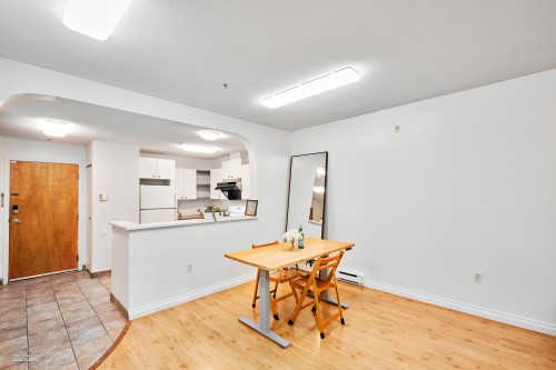 111-6833 Village Green, Burnaby, BC 