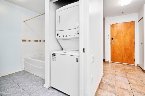 111-6833 Village Green, Burnaby, BC 