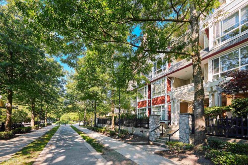 111-6833 Village Green, Burnaby, BC 