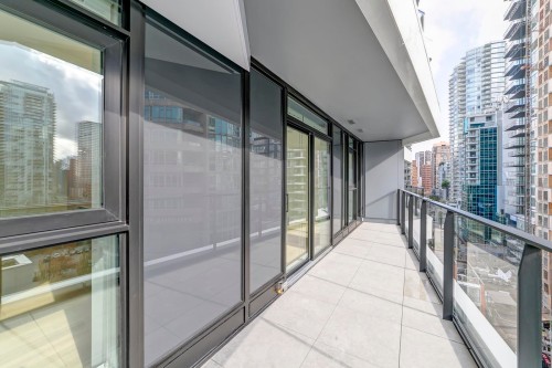 1202-889 Pacific Street, Vancouver, BC 