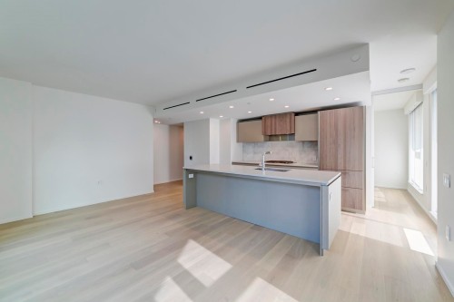 1202-889 Pacific Street, Vancouver, BC 