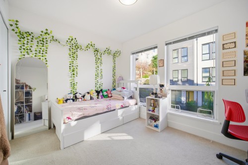 16-9735 University Crescent, Burnaby, BC 