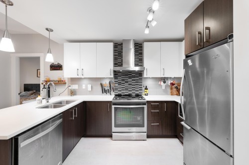 101-2460 Kelly Avenue, Port Coquitlam, BC 