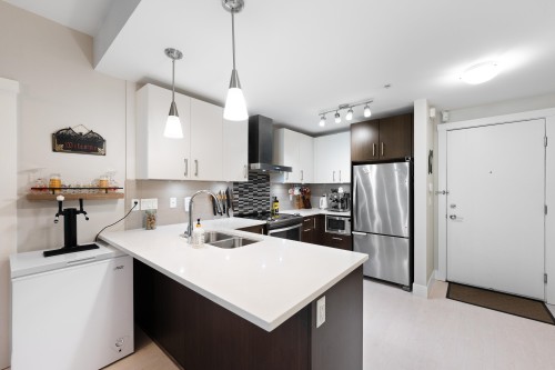 101-2460 Kelly Avenue, Port Coquitlam, BC 