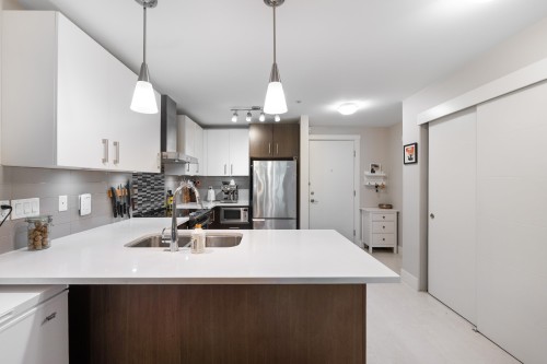 101-2460 Kelly Avenue, Port Coquitlam, BC 
