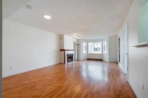 217-5700 Arcadia Road, Richmond, BC 