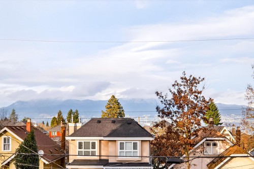 3715 22Nd Avenue W, Vancouver, BC 