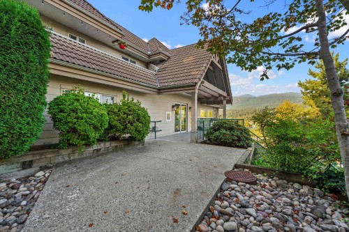 311-121 Shoreline Circle, Port Moody, BC 