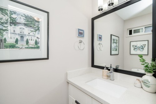 4590 Elmgrove Drive, Burnaby, BC 