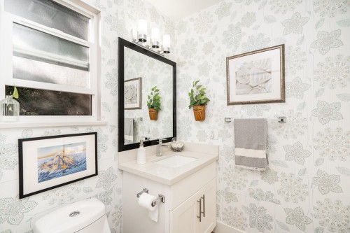 4590 Elmgrove Drive, Burnaby, BC 