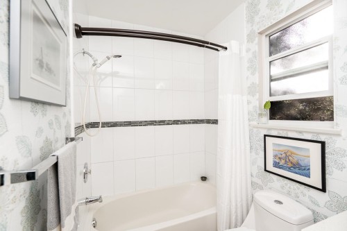 4590 Elmgrove Drive, Burnaby, BC 