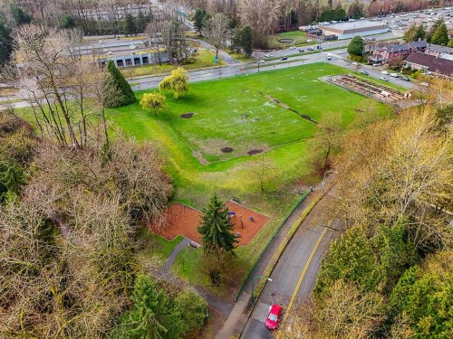 4590 Elmgrove Drive, Burnaby, BC 