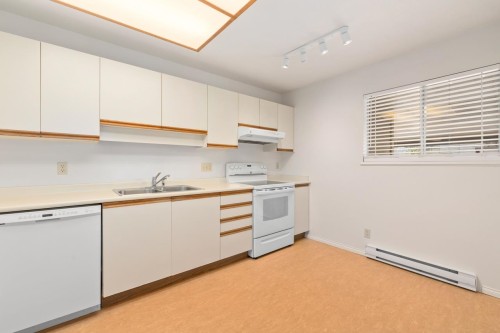 912 Roche Point Drive, North Vancouver, BC 