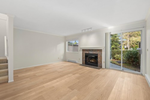 912 Roche Point Drive, North Vancouver, BC 