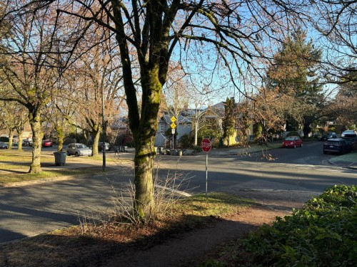 1194 18Th Avenue E, Vancouver, BC 