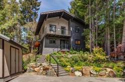 3273 Arbutus Drive  Whistler, BC V8E 0B8