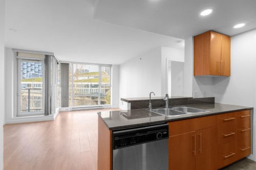 705-550 Pacific Street, Vancouver, BC 