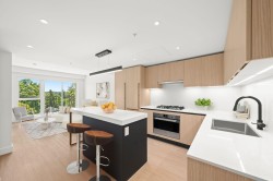 505-2235 Broadway E Vancouver, BC V5N 0J5