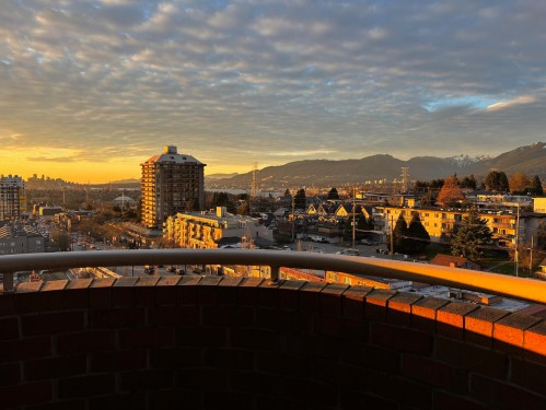 902-3920 Hastings Street, Burnaby, BC 