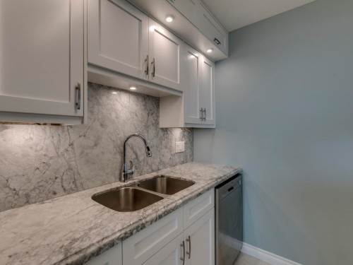 902-3920 Hastings Street, Burnaby, BC 